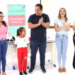 Entrega de fardamento (anos iniciais) (3)