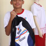 Entrega de kits escolares + fardamento (anos finais) (10)