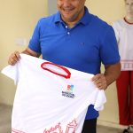 Entrega de kits escolares + fardamento (anos finais) (18)