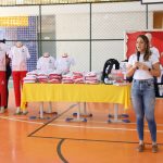 Entrega de kits escolares + fardamento (anos finais) (26)