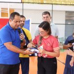 Entrega de kits escolares + fardamento (anos finais) (37)