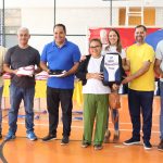 Entrega de kits escolares + fardamento (anos finais) (39)